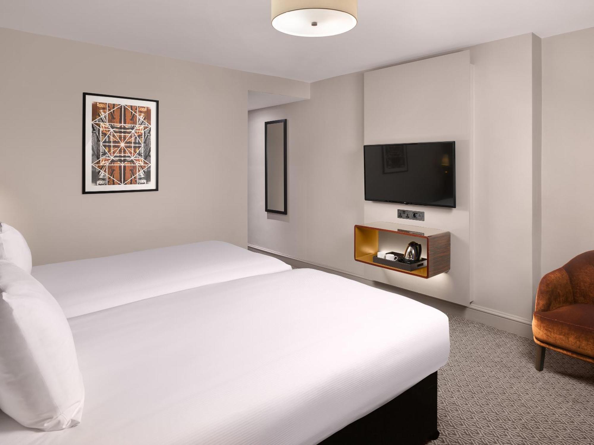 Strand Palace London Room photo A room at the hotel