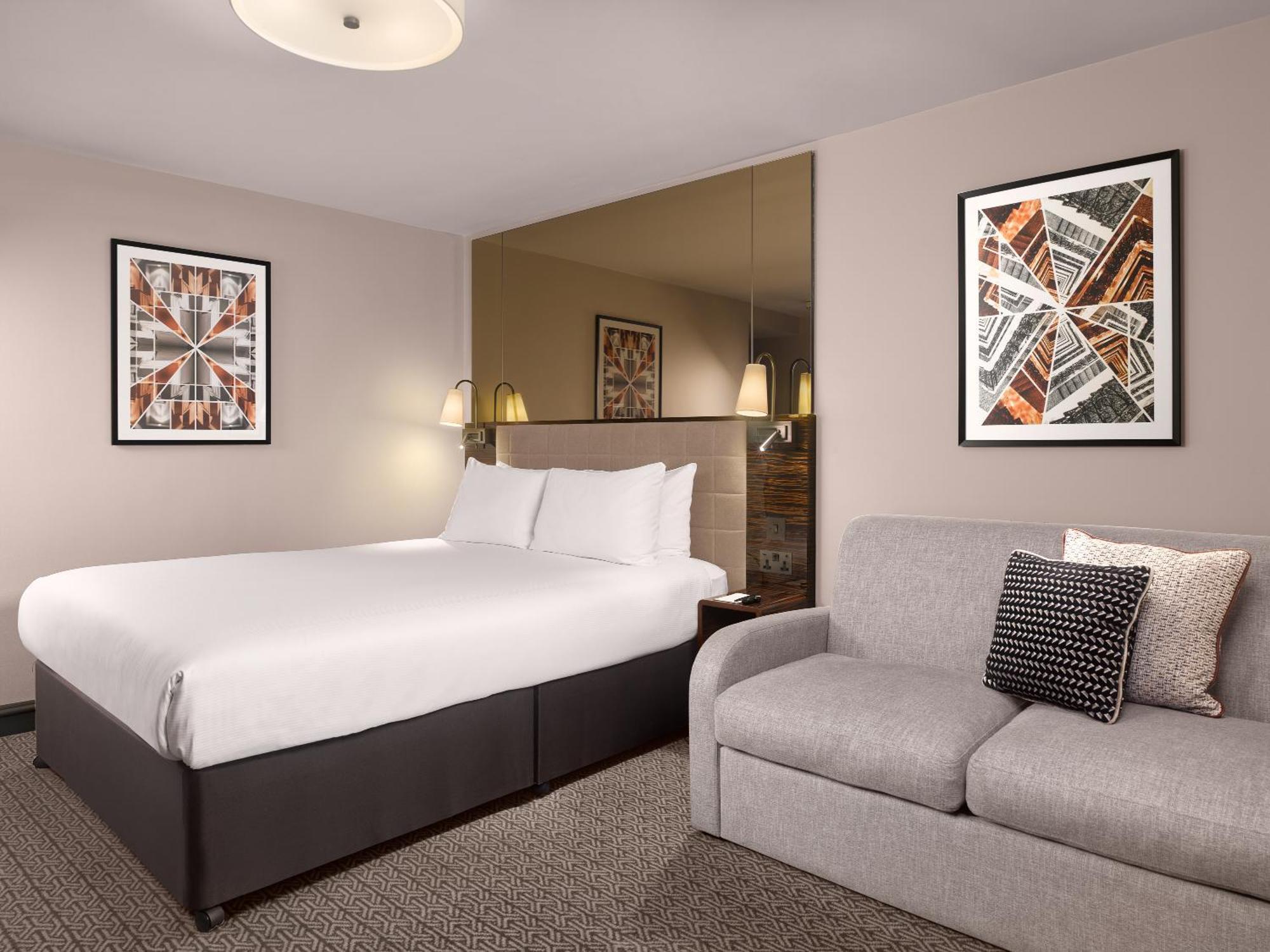 Strand Palace London Exterior photo A room at the hotel