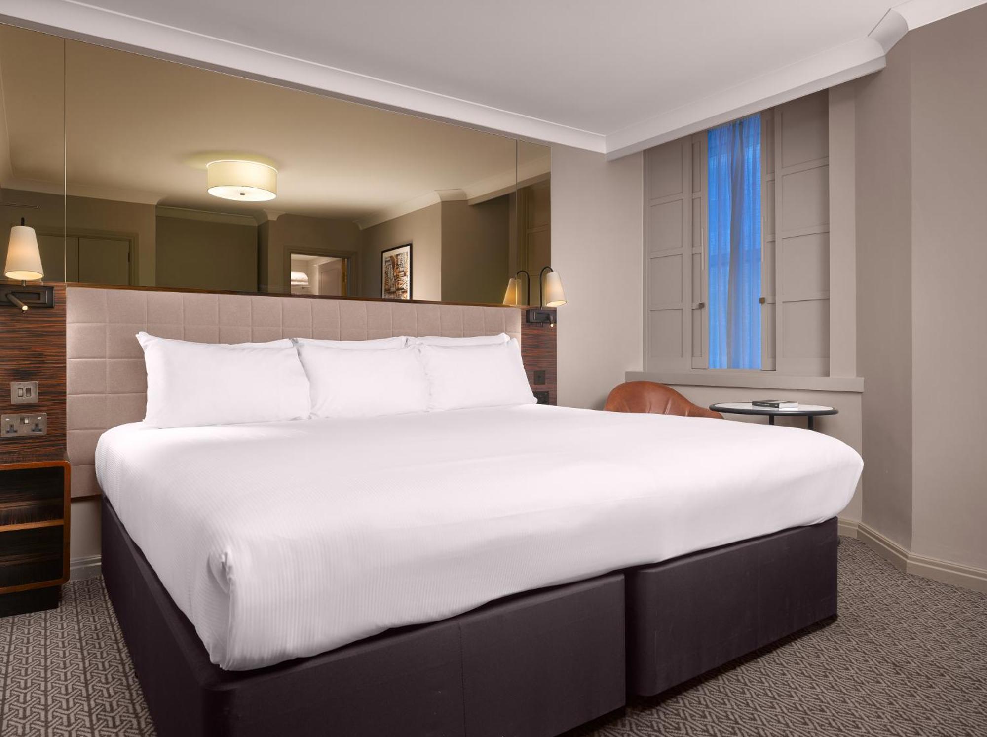 Strand Palace London Exterior photo
